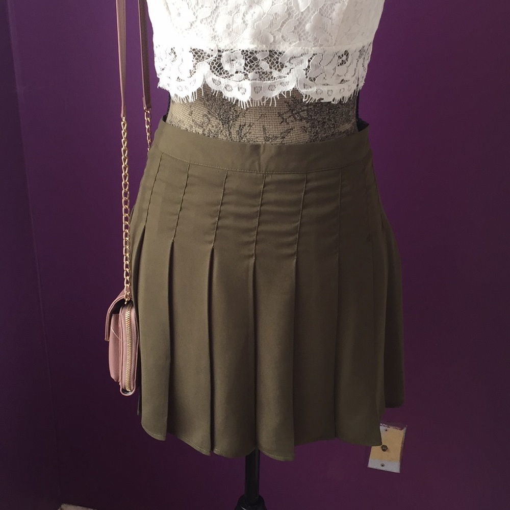 Olive green skirt Large